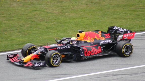 F1 sazeni